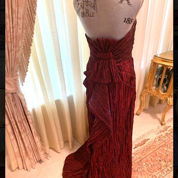 Burgundy strapless formal gown with train. 49 inches long, petite (size 8) - Picture 4 of 5